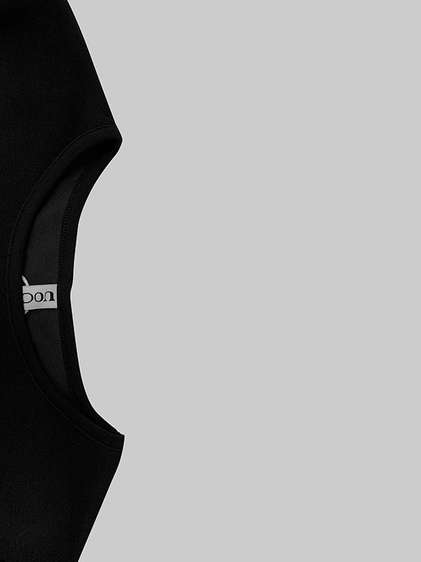 A-Line High Waisted Contrast Color Pleated Pockets Round-Neck Maxi Dresses