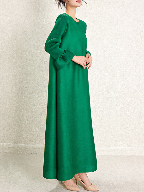 A-Line Loose Pleated Solid Color Round-Neck Maxi Dresses